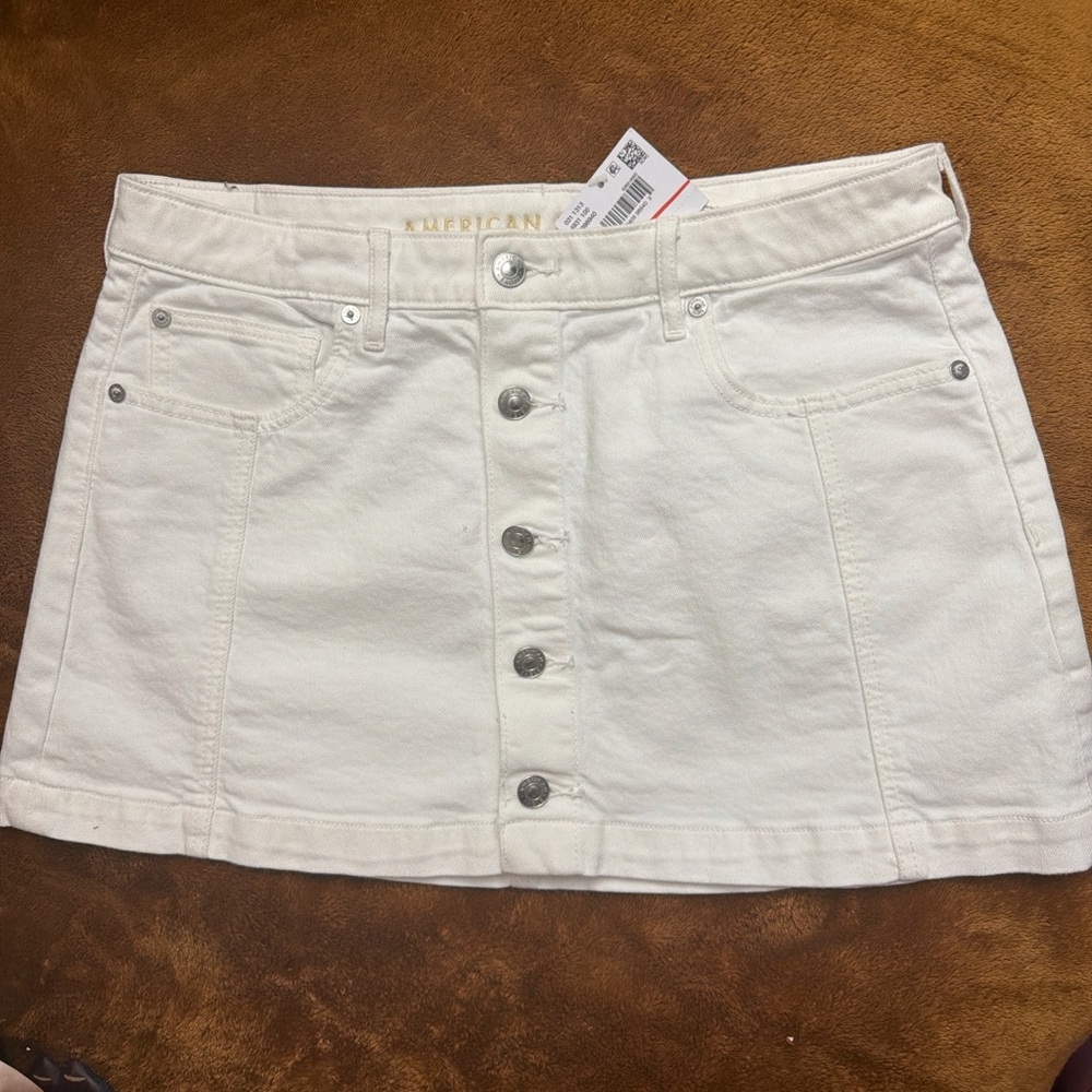 NWT American Eagle White Button-Front stretch Denim Mini Skirt